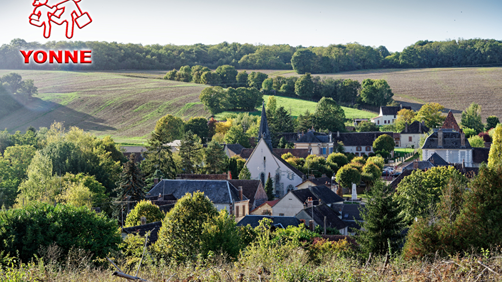 Que dirais-tu de découvrir un village de l’Yonne et ses environs tout en t’amusant ?