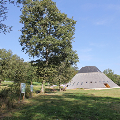 Découvre le nouveau sentier nature de la Pyramide du Loup